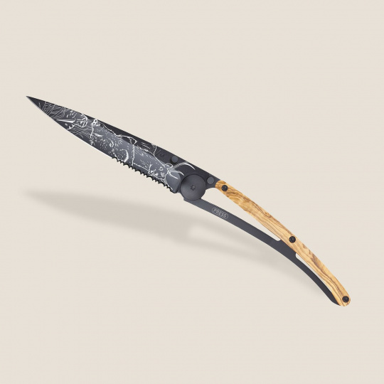 Deejo 1GB512 Tattoo Serration,black 37g,olive wood,Hunting Scene