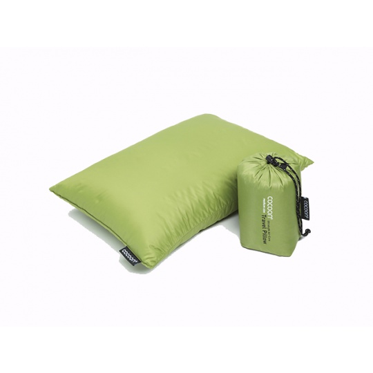 Cocoon péřový polštář Down Travel Pillow M wasabi