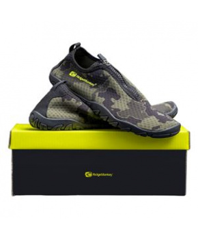 APEarel Dropback Aqua Shoes Camo Size UK12 (EU47)